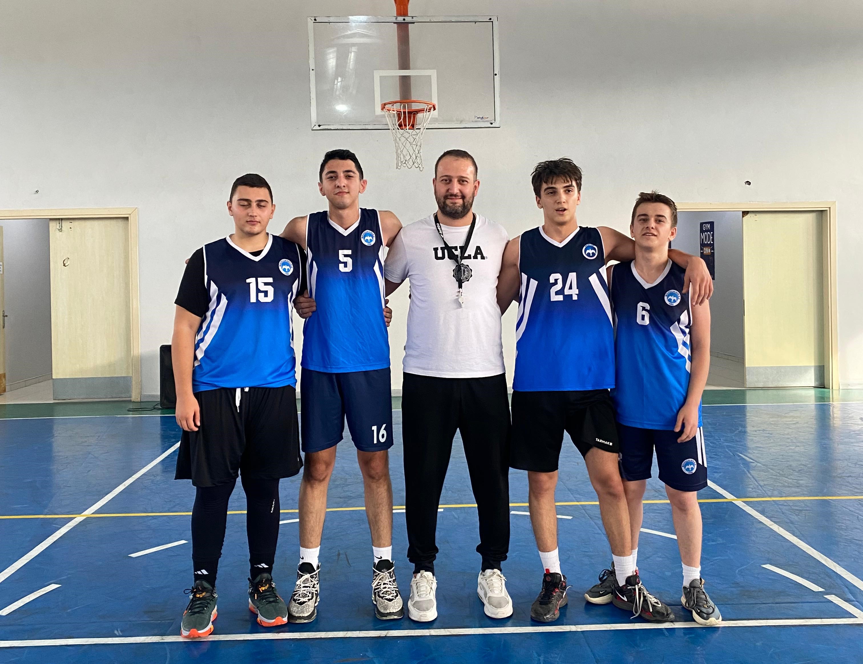 BASKETBOL TURNUVASINDA ŞAMPİYON MAVİGÜN