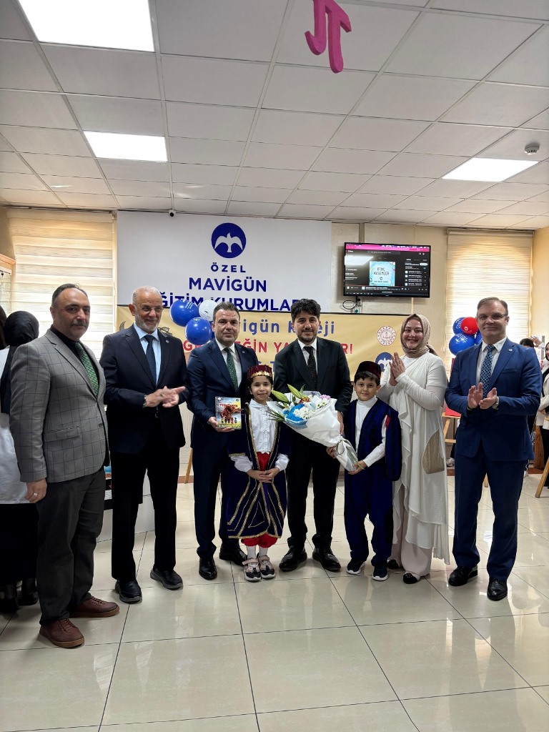 GELECEĞİN YAZARLARI MAVİGÜN'DE